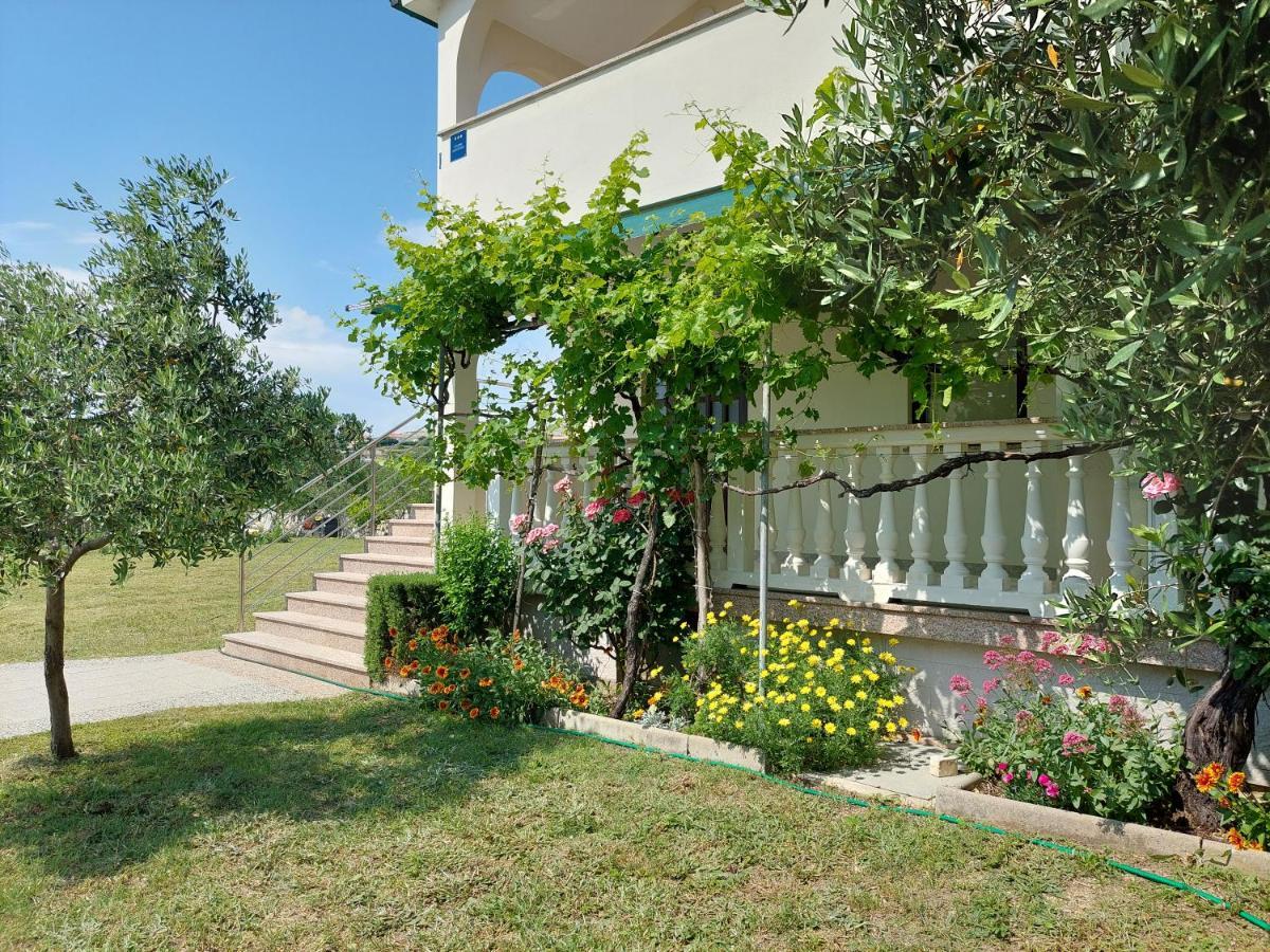 Apartments Vlašići Bagian luar foto