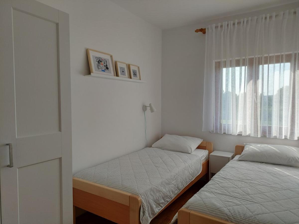 Apartments Vlašići Bagian luar foto