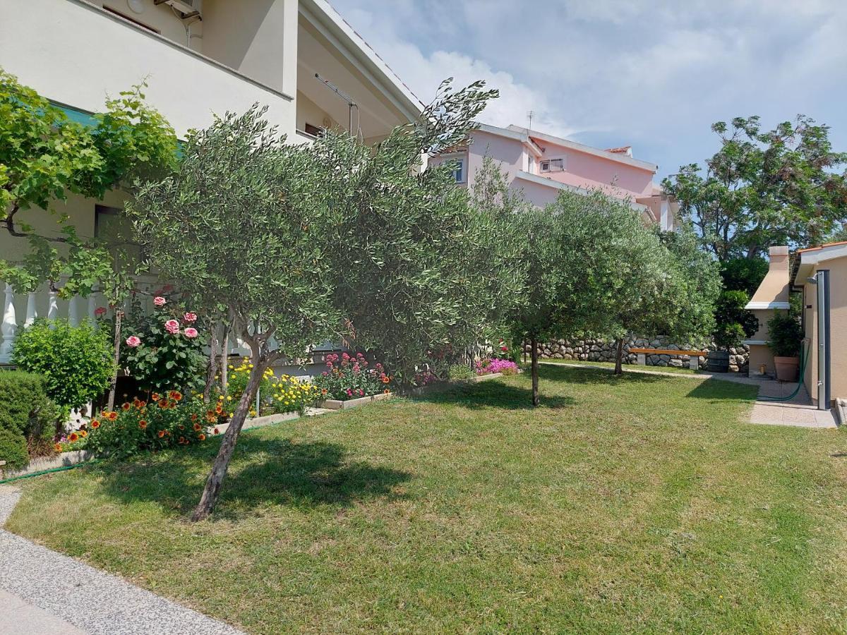 Apartments Vlašići Bagian luar foto